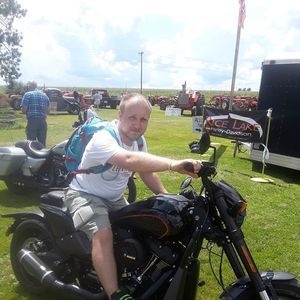 Meet your Posher, Zachary